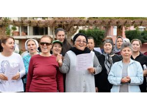 Antalyada 5 Bin Kadın Şiddete Gülerek Cevap Verecek