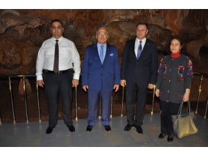 Taşkuyu Mağarası’nın İlk Ziyaretçisi Hatay Büyükşehir Belediye Başkanı Savaş Oldu