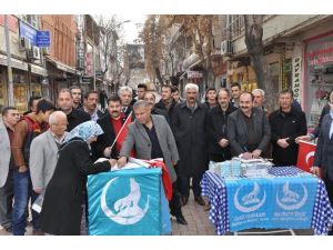 Uygur Türkleri İçin İmza Kampanyası