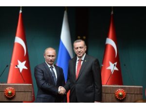 Erdoğan’ı Övdü, Rumlar Karıştı