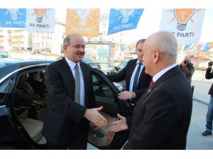 Ak Parti Genel Başkan Yardımcısı Hüseyin Çelik Bilecikte Partililere Seslendi