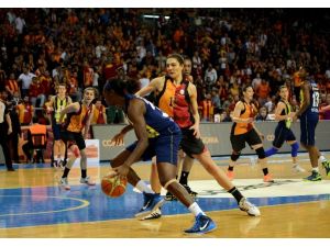 Derbi Galatasaray’ın