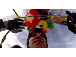 Paraşütçünün 90 Balonla Tehlikeli Uçuşu