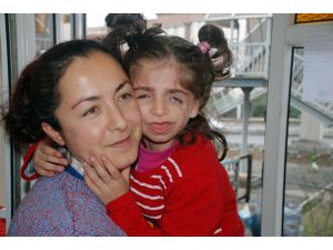 İşitme Engelli Fatmanur İçin Bütün Mahalle Seferber Oldu