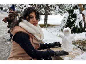 Nevşehir’de Kar Yağışı Ve Sis Etkili Oluyor