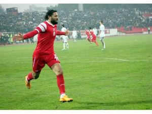 Balıkesirspor’un Golcüsü Ali Öztürk’ün Her Ligde Golü Var