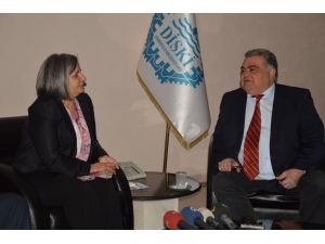 Ana Par Genel Başkanı Özal, Kışanakı Ziyaret Etti