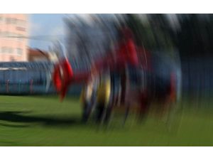 Futbolcular Onu Görünce Dondu Kaldı