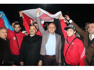 Kastamonu’da Dünya Şampiyonlarına Yakışır Karşılama