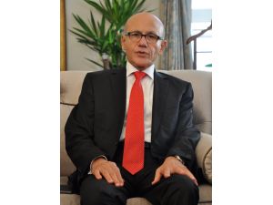 Talat: Kıbrıslı Türkler Adım Atmaya Hazır