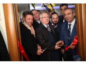 Açılışı Aziz Yıldırım Yaptı