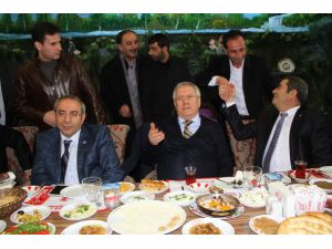 Aziz Yıldırım’dan İlginç Sorular