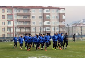 Suat Altın İnşaat Kayseri Erciyesspor, İstanbul Başakşehir’e Bileniyor