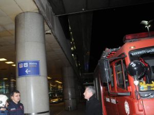 Havalimanında Kedi Kurtarma Operasyonu