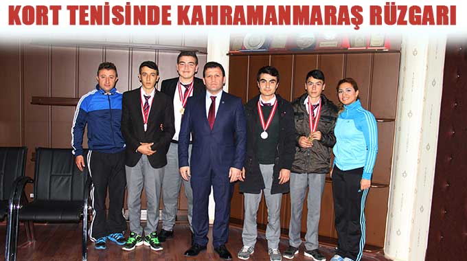 Kort Tenisinde Kahramanmaraş Rüzgarı