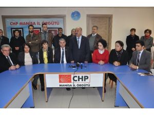 Adaylığını Açıklayıp Partisini Eleştirdi