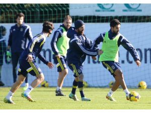 Fenerbahçe, Mersin İdmanyurdu Maçı Hazırlıklarına Başladı