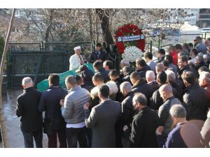 Sarıyer’de Öldürülen İş Adamı Son Yolculuğuna Uğurlandı