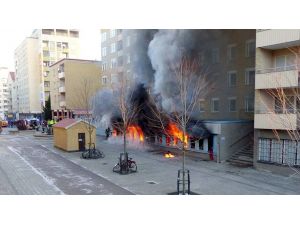 İsveç’te Cami Yakıldı: 3 Yaralı