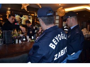 Beyoğlu’undaki Alkollü Mekanlara Yılbaşı Denetimi