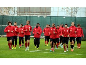 Antalyaspor, Adanaspor Maçının Hazırlıklarını Sürdürüyor