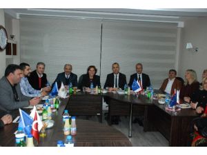 Bir Chp’li Söyledi, Diğeri Özür Diledi