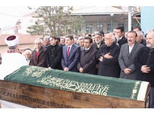 Bakan Avcı, Kocaeli’de Cenazeye Katıldı