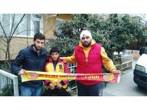 Derebeyleri Taraftar Grubundan Anlamlı Yardım