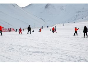 Palandökende Yediden Yetmişe Kayak Keyfi