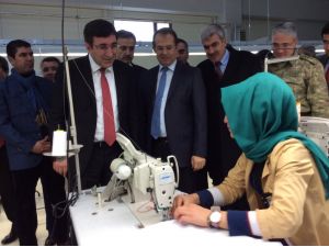 Bakan Yılmaz, Bingöldeki Temaslarına Devam Ediyor