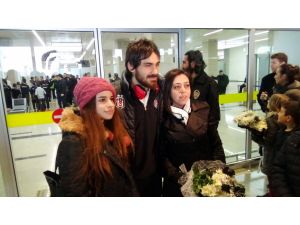 Beşiktaş Kafilesi Konya’ya Geldi