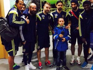 Minik Mert Fenerbahçeli Futbolcularla Buluştu