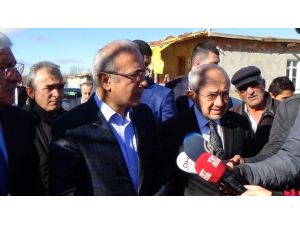 Bakan Madenci Evinde