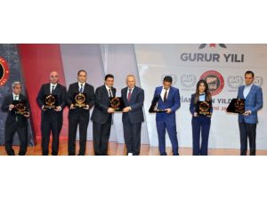 Başbakan Davutoğlu, ‘’Gaziantep’in Yıldızları Ödül Törenine’’ Katıldı