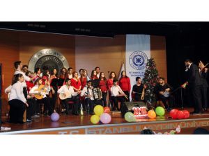 İstanbul Aydın Üniversitesi’nde Engellilerle Yılbaşı Eğlencesi