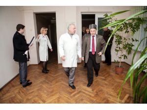 Kiev’de Çocuk Klinik Hastanesi’ne Tıbbi Ekipman Desteği