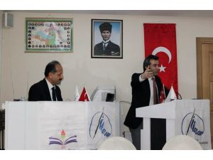 Ahmet Çiçek: “Milli Arşiv Kanunu Gerekli”