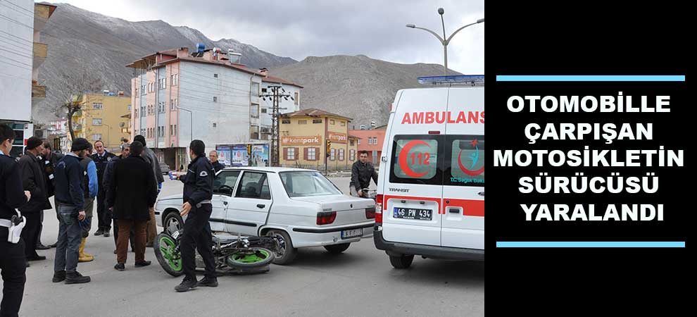Otomobille Çarpışan Motosikletin Sürücüsü Yaralandı