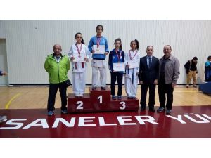 Orhangazili Karatecinin Büyük Başarısı