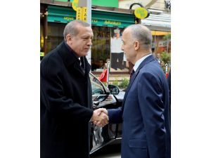 Cumhurbaşkanı Erdoğan, Türk-iş’i Ziyaret Etti