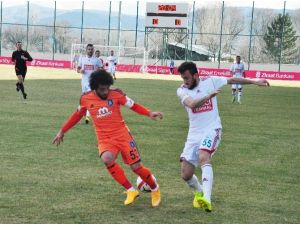 Başakşehir Zorlandı