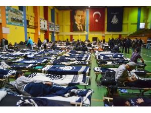 Evsizler Misafirhanelere Yerleştirildi