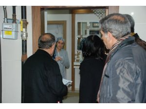 Dbp’liler Kapı Kapı Dolaşarak, Kobanililere Yardım Topladı