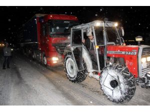 Karabükte 135 Köy Yolu Ulaşıma Kapandı