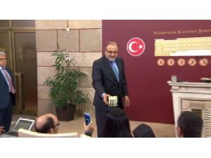 İlginç Hediyeler Verdi, Sedef Kabaş’ı Anlattı