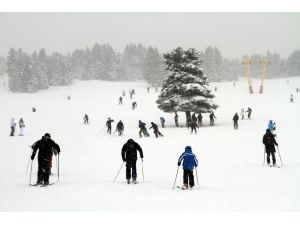 Uludağ Yılbaşında Turistlerin Akınına Uğradı