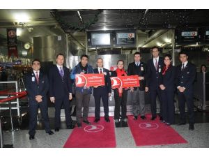 Thy’den İlk Yolculara Yeni Yıl Hediyesi