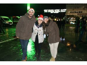 İzmirliler Şampiyonluk Ve Barış İstedi