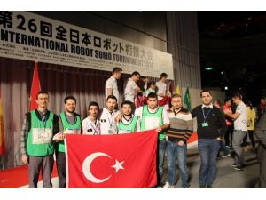 Türk Öğrenciler Japonya’dan Dereceyle Döndü