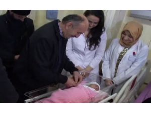 İşte Yılın İlk Bebekleri